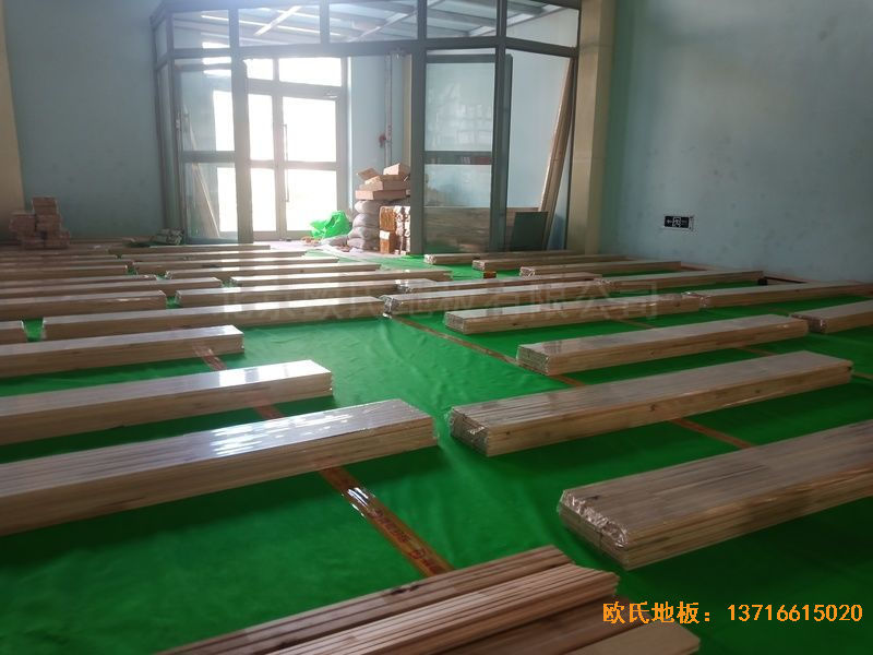 青海西寧市城西區(qū)新寧路18號(hào)中國(guó)科學(xué)院體育木地板施工案例
