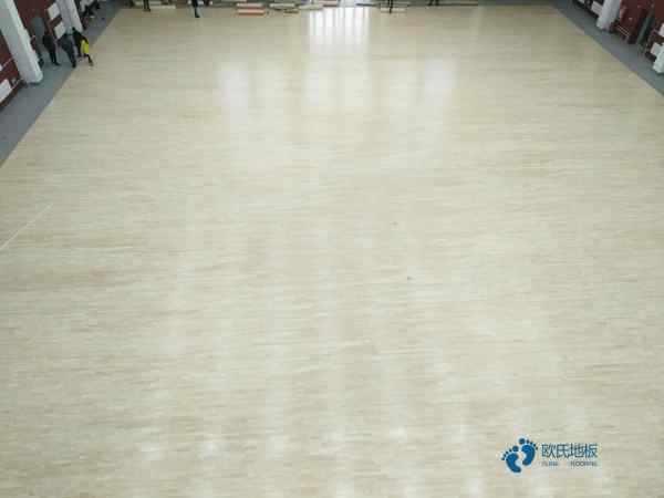 哪有體育籃球木地板施工價格