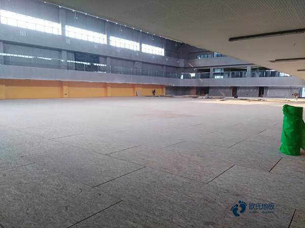 好看的體育籃球木地板價(jià)格低