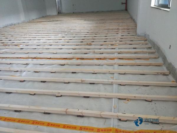 那有籃球木地板價(jià)格多少