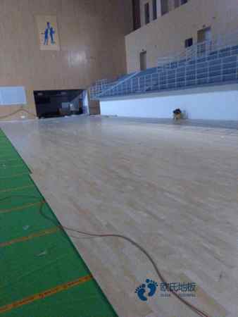 哪里有體育籃球木地板價(jià)錢