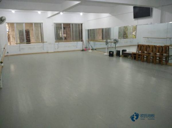 哪里有體育籃球木地板報價表