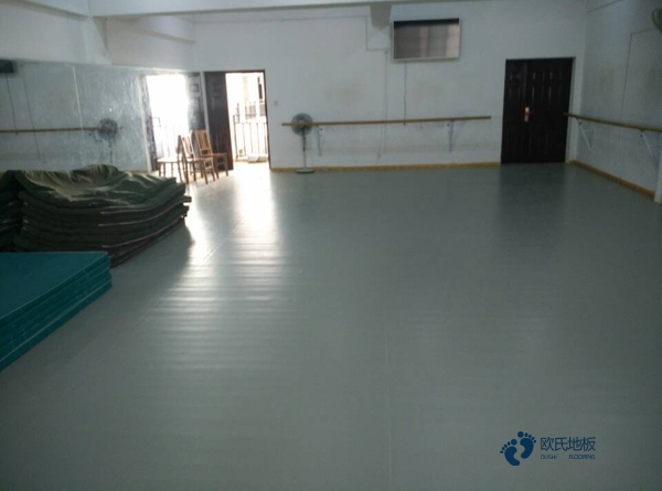 哪有體育籃球木地板價(jià)格一般多少錢(qián)一平方米