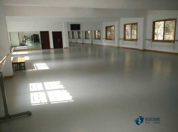 籃球運(yùn)動木地板廠家直銷1