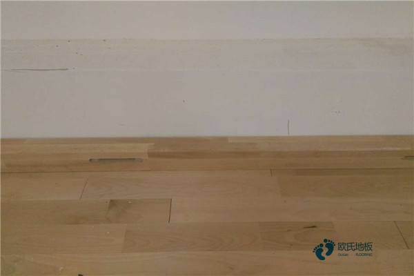 籃球體育木地板生產(chǎn)廠3