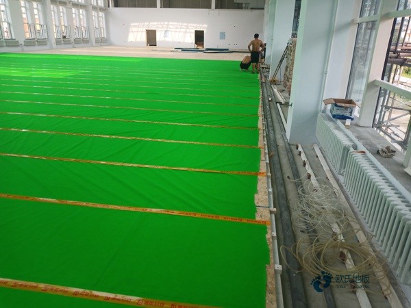 用哪種體育地板價(jià)格是多少