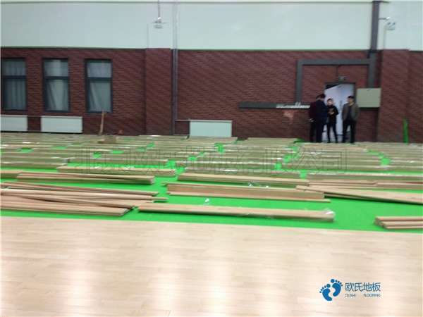 優惠的籃球體育地板多少錢一平方米