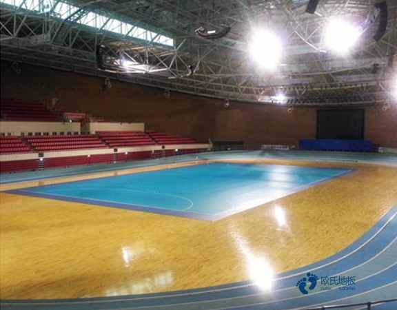 懸浮運(yùn)動(dòng)體育地板多錢一平