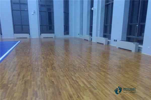 國標籃球體育地板施工費用