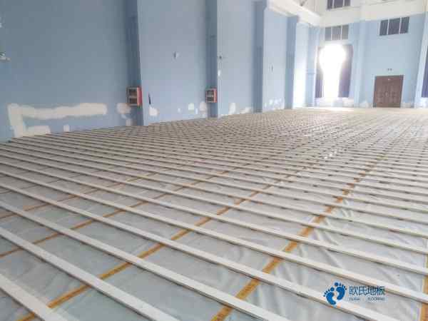 校園體育運動木地板保養(yǎng)方法