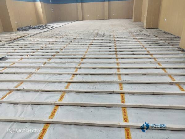 尋求體育地板每平米價(jià)格