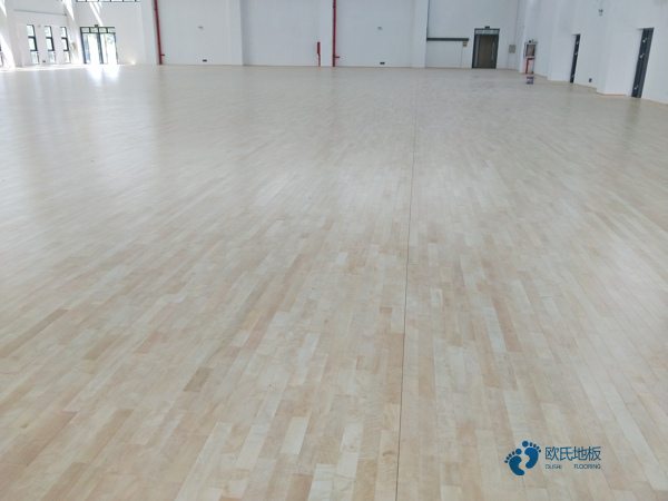 行業籃球體育地板免費送樣品
