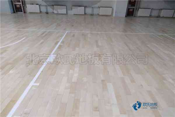 優惠的籃球體育地板的性能