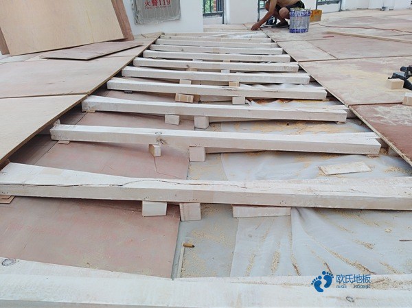 質(zhì)量好運(yùn)動(dòng)籃球地板施工單位2