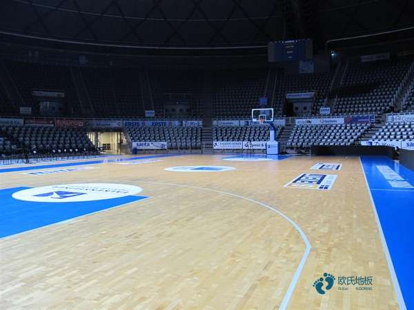雙龍骨體育場館地板保養(yǎng)1