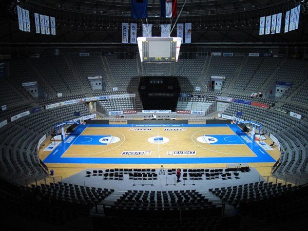 雙龍骨體育場館地板保養(yǎng)3