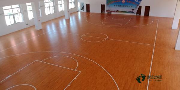 單龍骨籃球場館木地板維護保養3